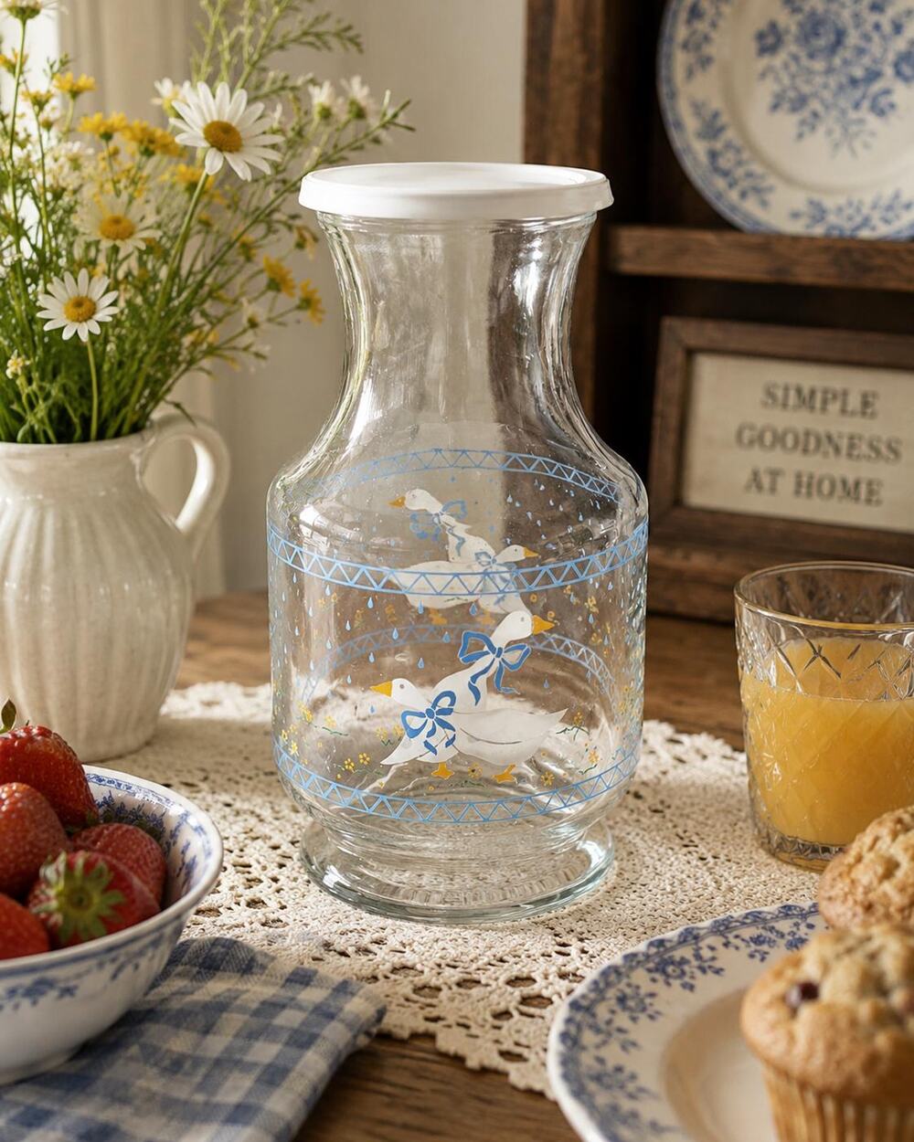 Vintage 1987 Anchor Hocking Farm Country Geese 48oz Glass Carafe Pitcher Lid